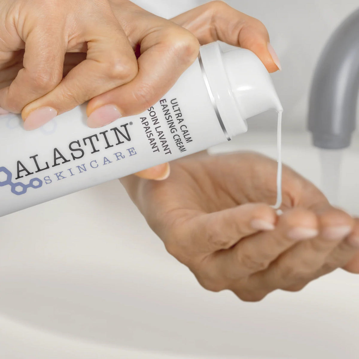 Alastin Skincare – Ultra Calm Cleansing Cream 148ml