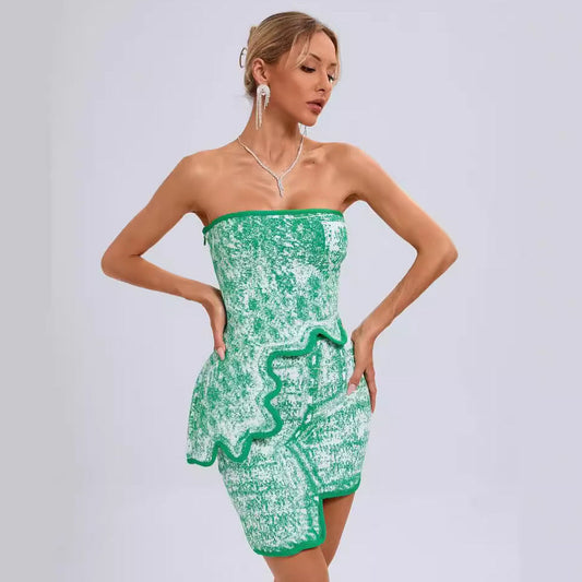 Mini Robe Bustier Verte à Sequins – Volant Asymétrique | Soirée Cocktail