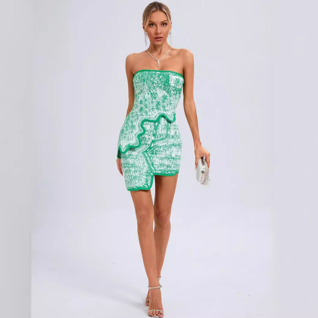 Mini Robe Bustier Verte à Sequins – Volant Asymétrique | Soirée Cocktail